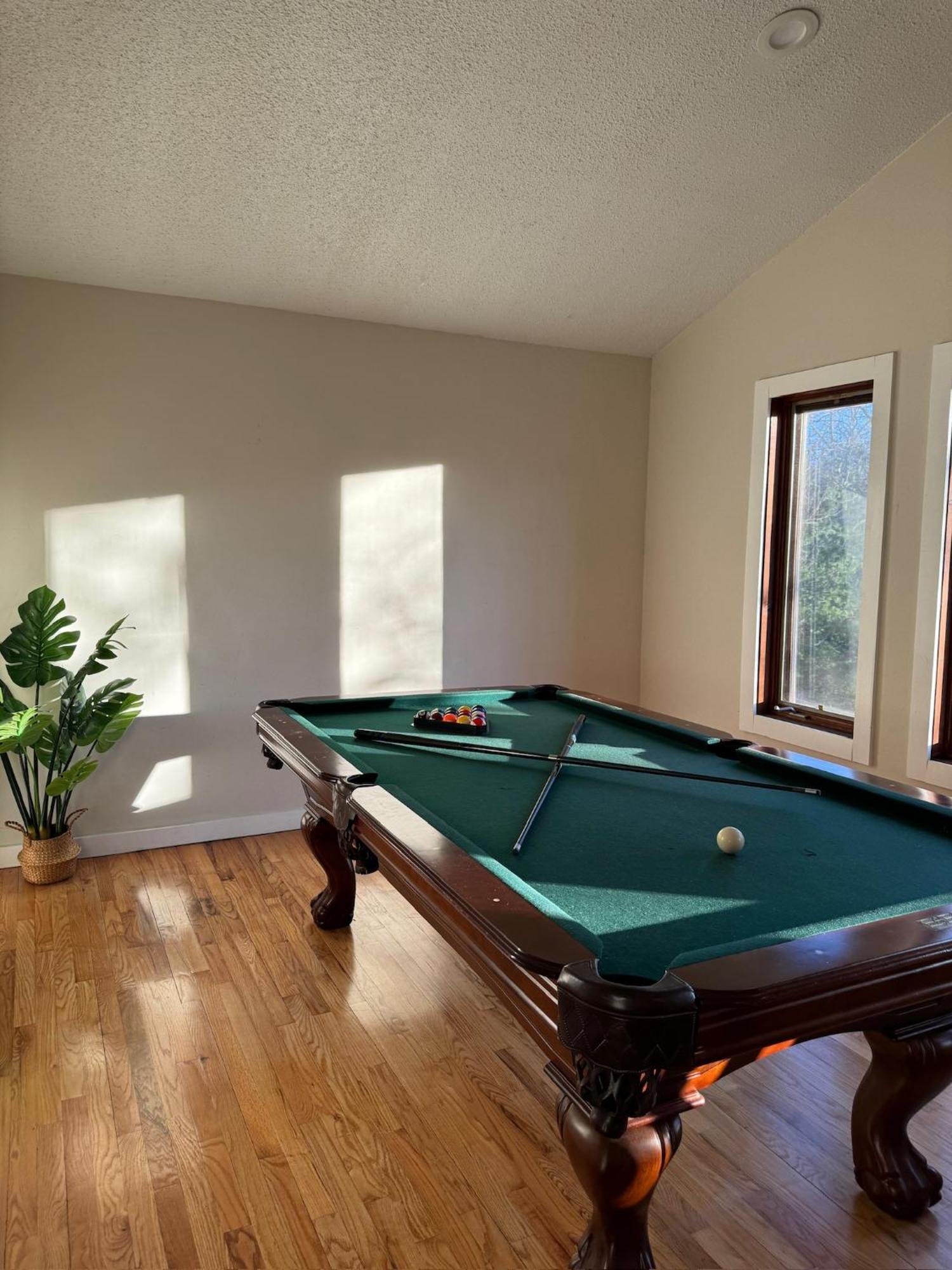Holiday home Poconos -kayaks- Hottub-karaoke-lake
