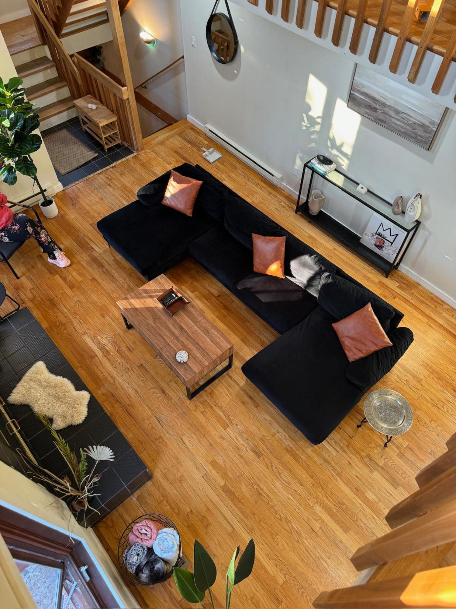 Holiday home Poconos -kayaks- Hottub-karaoke-lake *