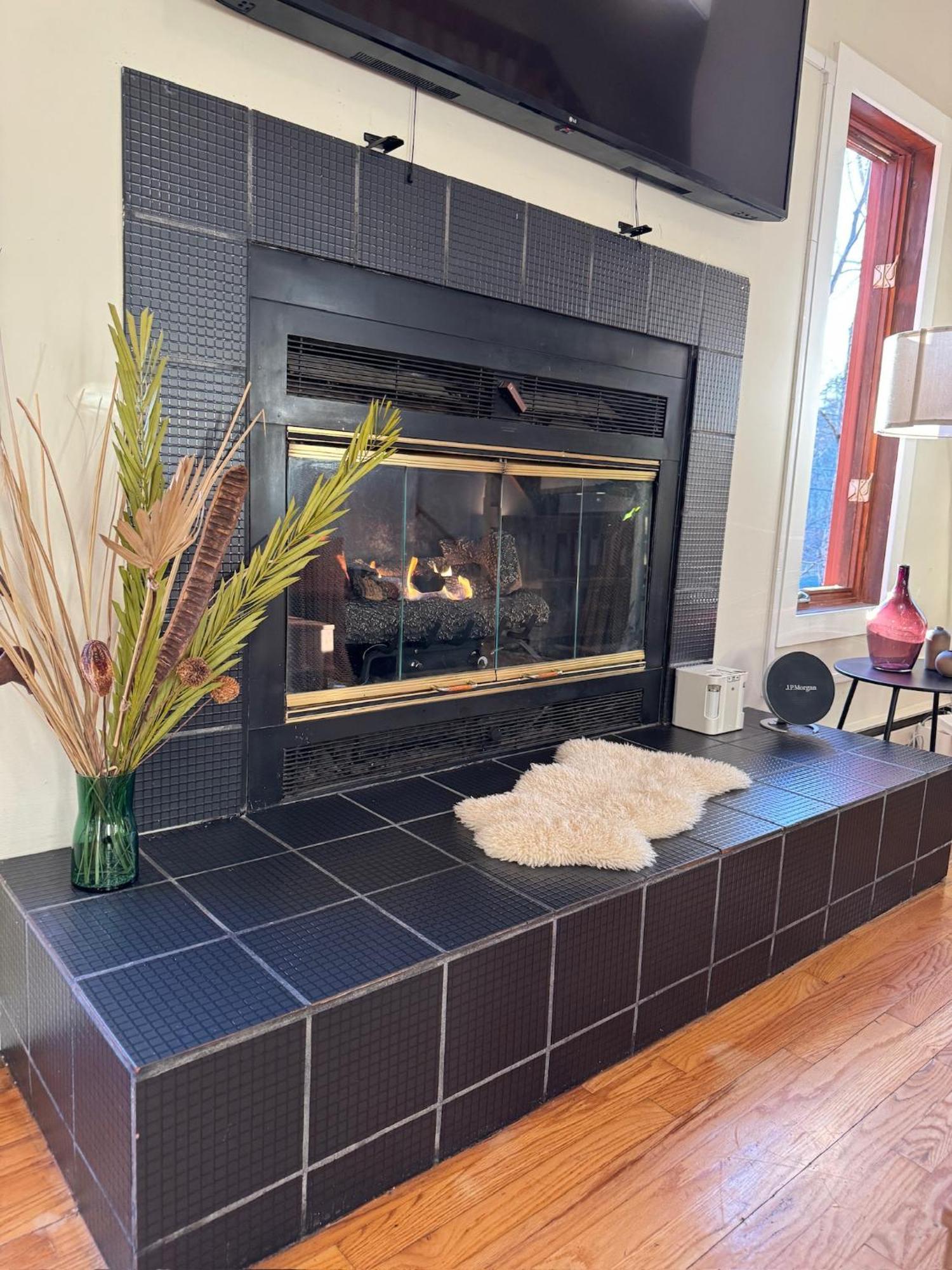 Poconos -kayaks- Hottub-karaoke-lake Holiday home *